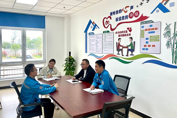 蔡總接待群眾來訪400600