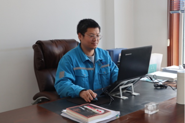 深耕技術強本領 實干篤行顯擔當—記股份公司“先進工作者”杜賢飛176