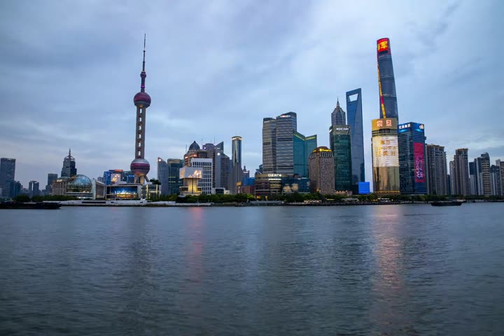 海边风景视频：海浪沙滩与夕阳的宁静时光